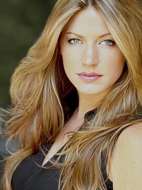 Jes Macallan