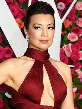 Ming-Na Wen