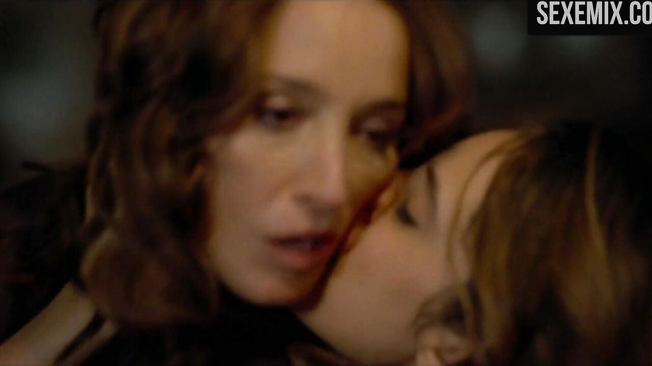 Jennifer Beals fickt Sepideh Moafi - The L Word: Generation Q