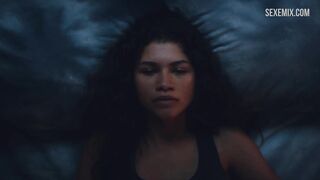 Zendaya Height masturbates in bed, series - Euphoria