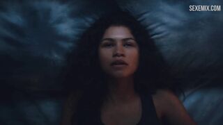 Zendaya Height masturbates in bed, series - Euphoria