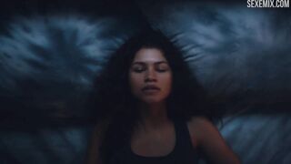 Zendaya Height masturbates in bed, series - Euphoria