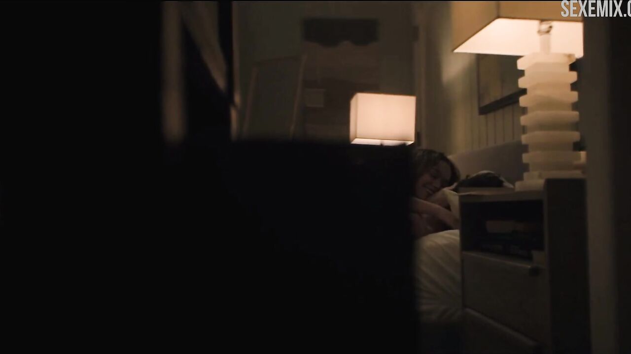 Victoria Pedretti bed sex scene from series - You