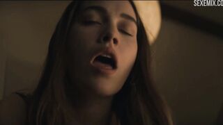 Victoria Pedretti bed sex scene from series - You