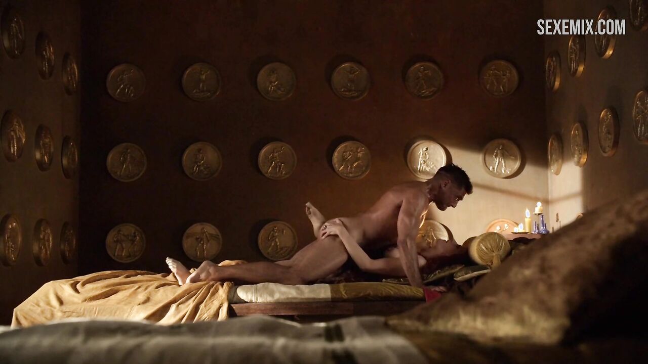 Lucy Lawless sex with a wounded gladiator, scene in Spartacus