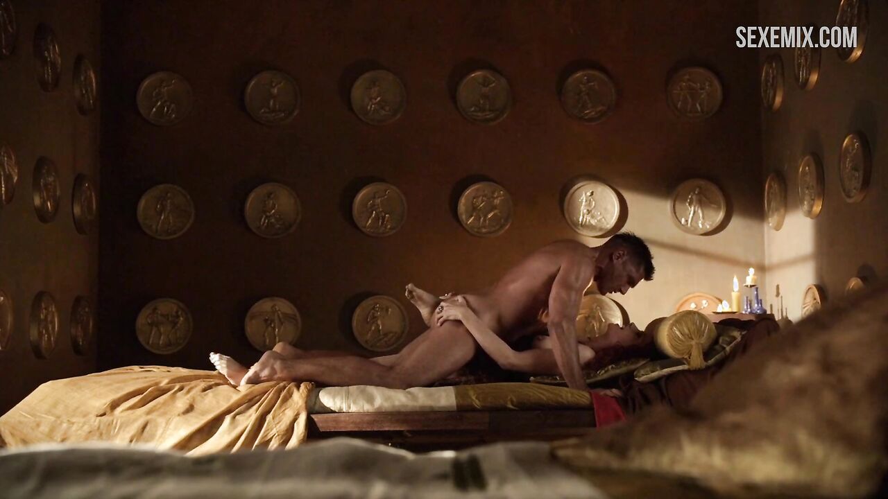 Lucy Lawless sex with a wounded gladiator, scene in Spartacus