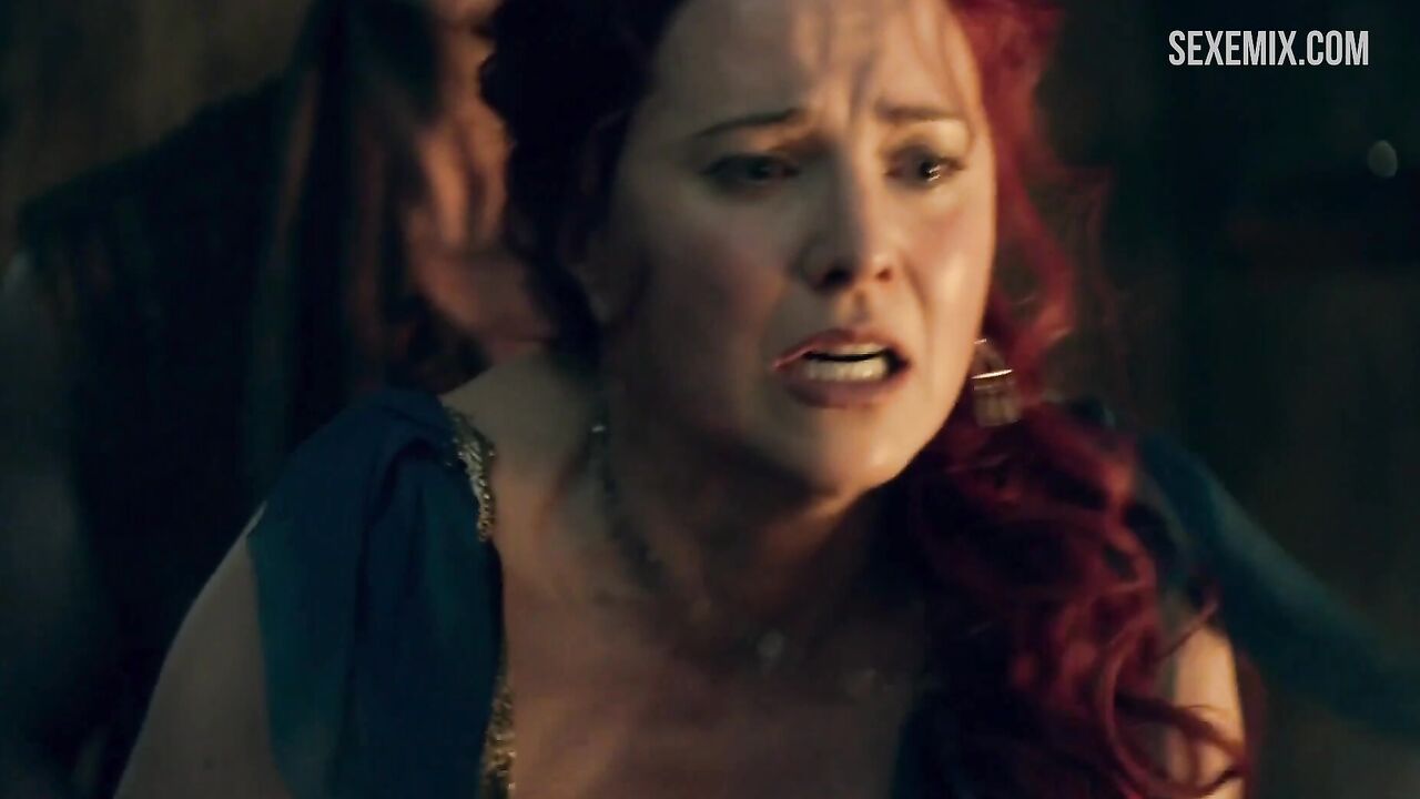 Lucy Lawless has sex in the gladiator room, scene in - Spartacus part 2