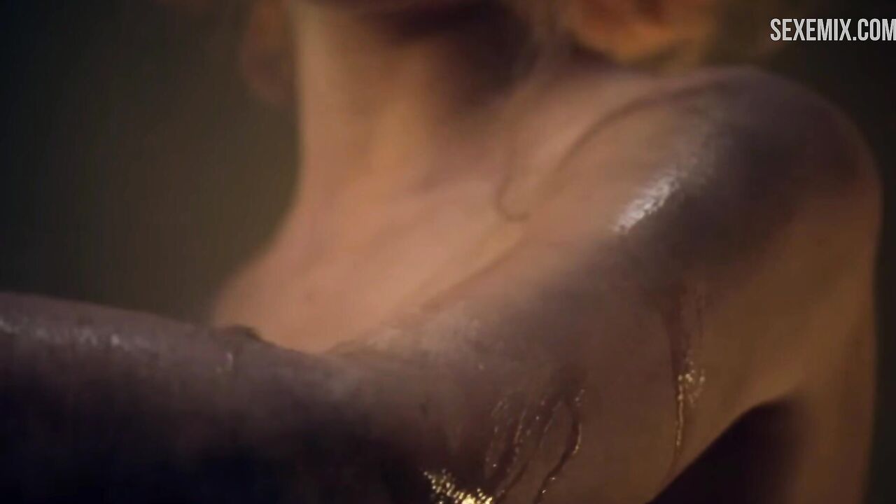 Naked Anna Hutchison Bathing, scene in - Spartacus