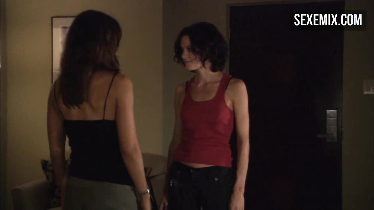 Jennifer Beals(bette), Gina Holden Lesbian,  sex scenes  Scene  in The L Word