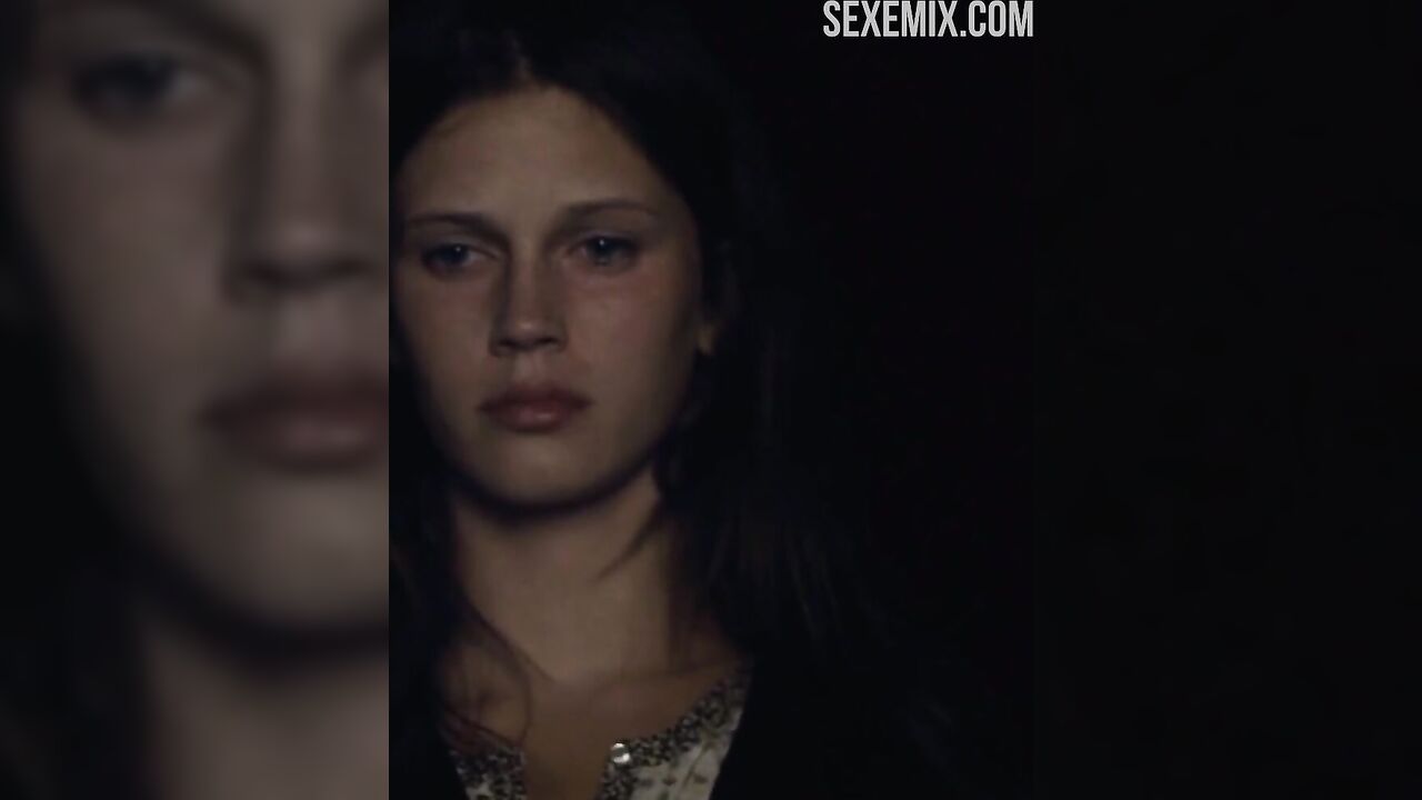 Marine Vacth Strandsexszene in Young & Beautiful