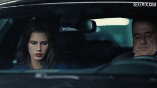 Escena de sexo en el coche de Marine Vacth en Young & Beautiful