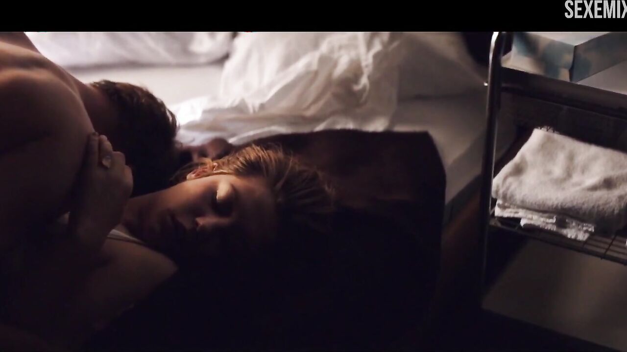 Adele Exarchopoulos sex scene in Racer and the Jailbird