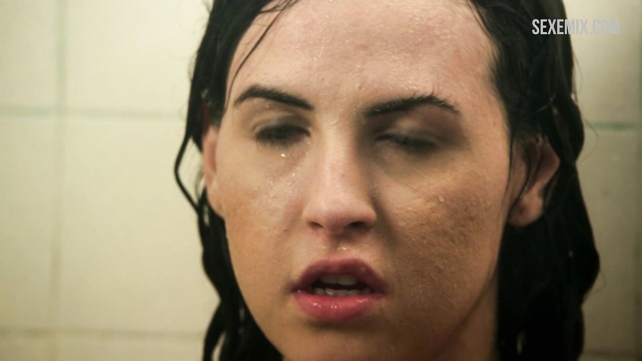 Kit Willesee In the shower Scene in Femme Fatales