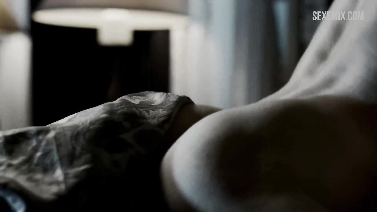 Jes Macallan Rough Sex scene in Femme Fatales