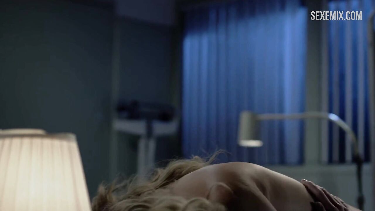 Sexy Betsy Rue hospital sex scene in Femme Fatales