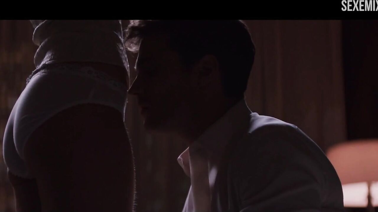 Dakota Johnson Kissing Body, scene in Fifty Shades Of Grey