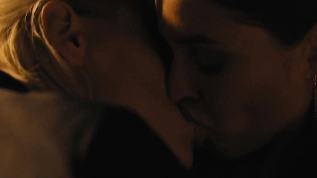 Erika Linder and Natalie Krill hot sexy scene in Below Her Mouth