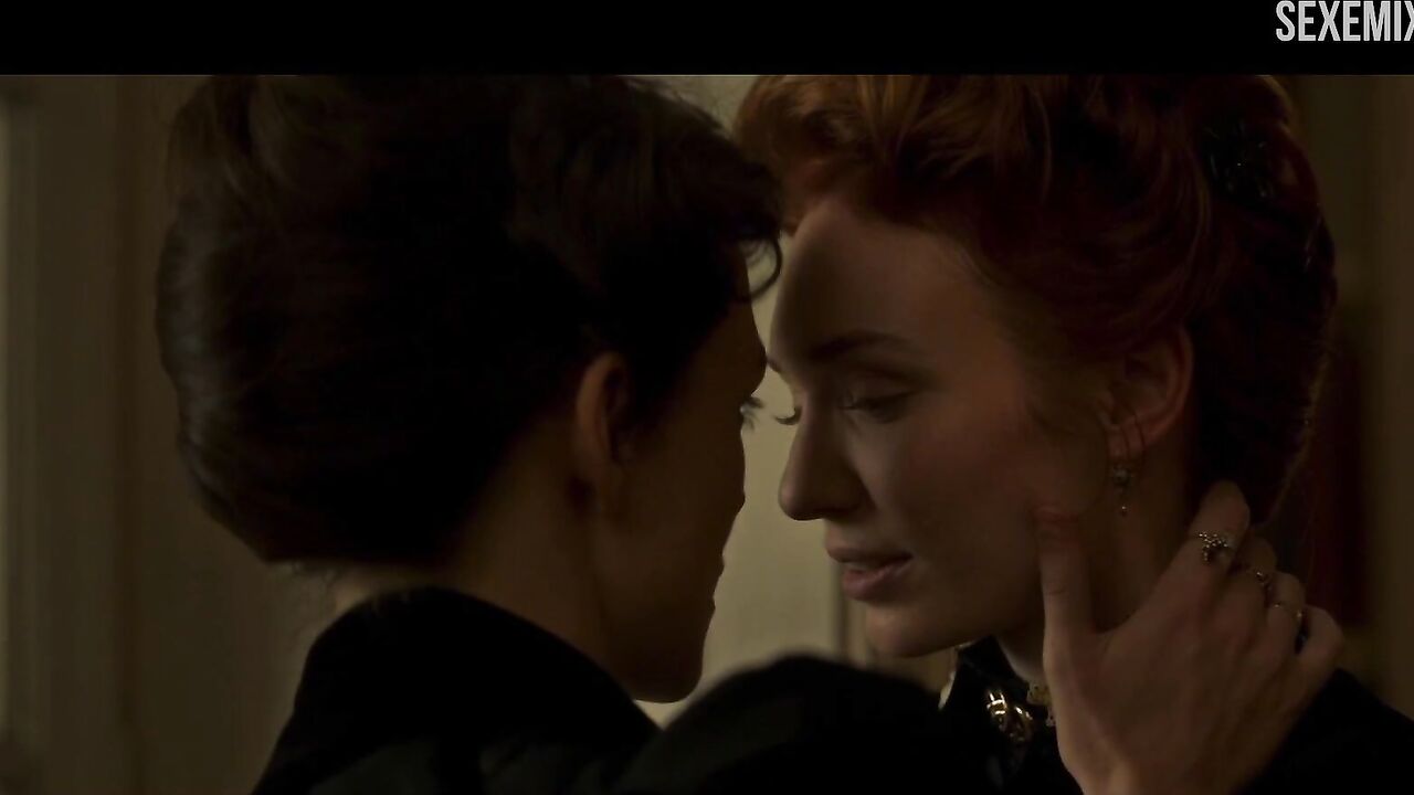 Sexy Eleanor Tomlinson kiss scene in Colette