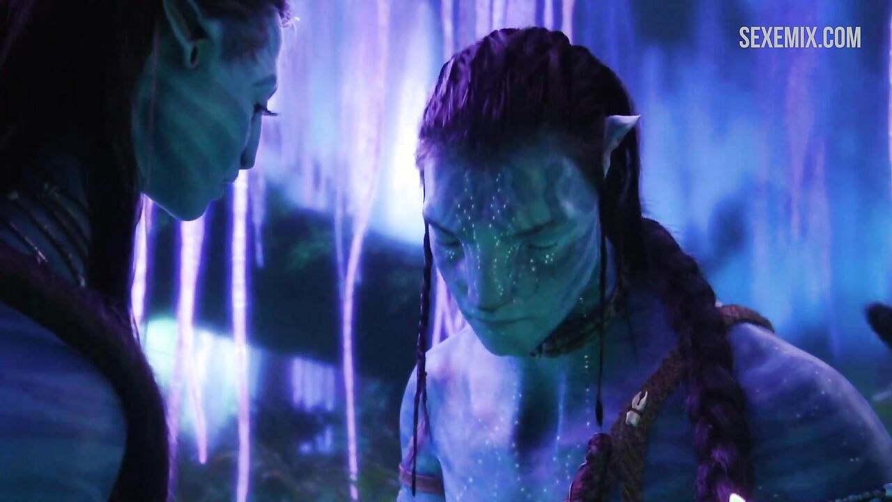 Jake Sully and Neytiri sex scene in Avatar