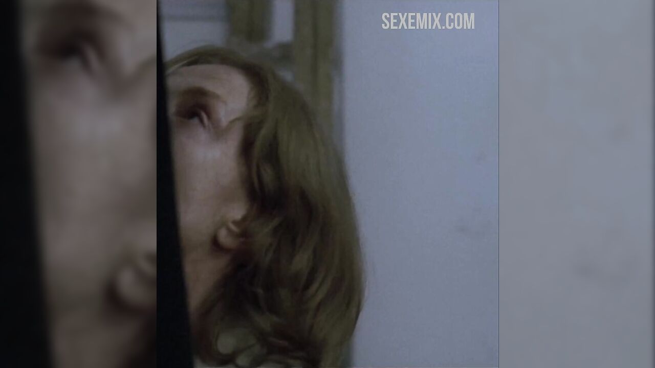 Isabelle Huppert Fucking in floor, scene in Piano Teacher