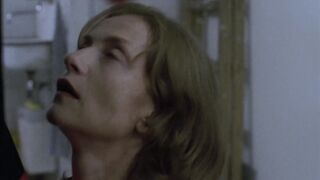 Isabelle Huppert 床でファック、Piano Teacher のシーン