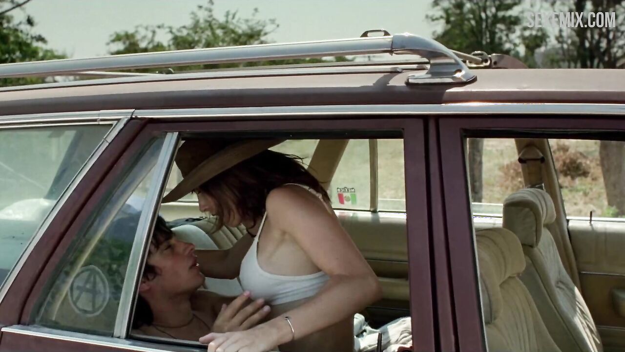 Maribel Verdu fucking in car, scene in Y tu mamá también