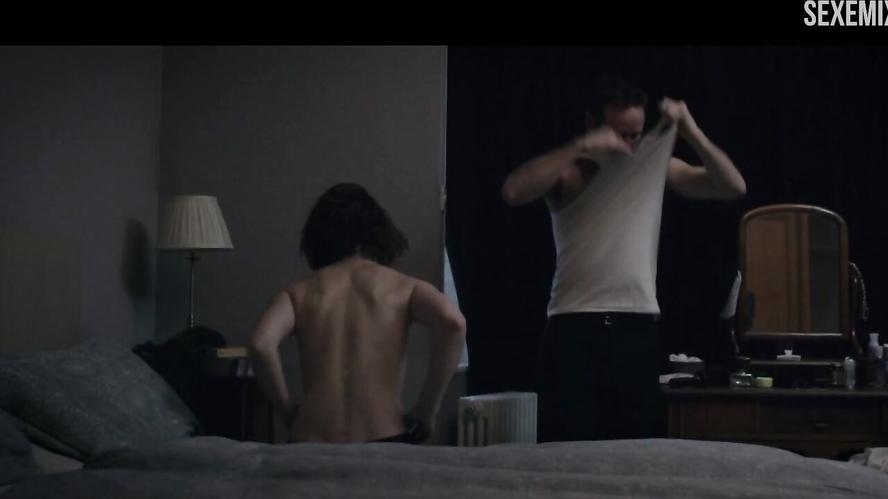 Rachel McAdams fucking in bed, scene in Disobedience