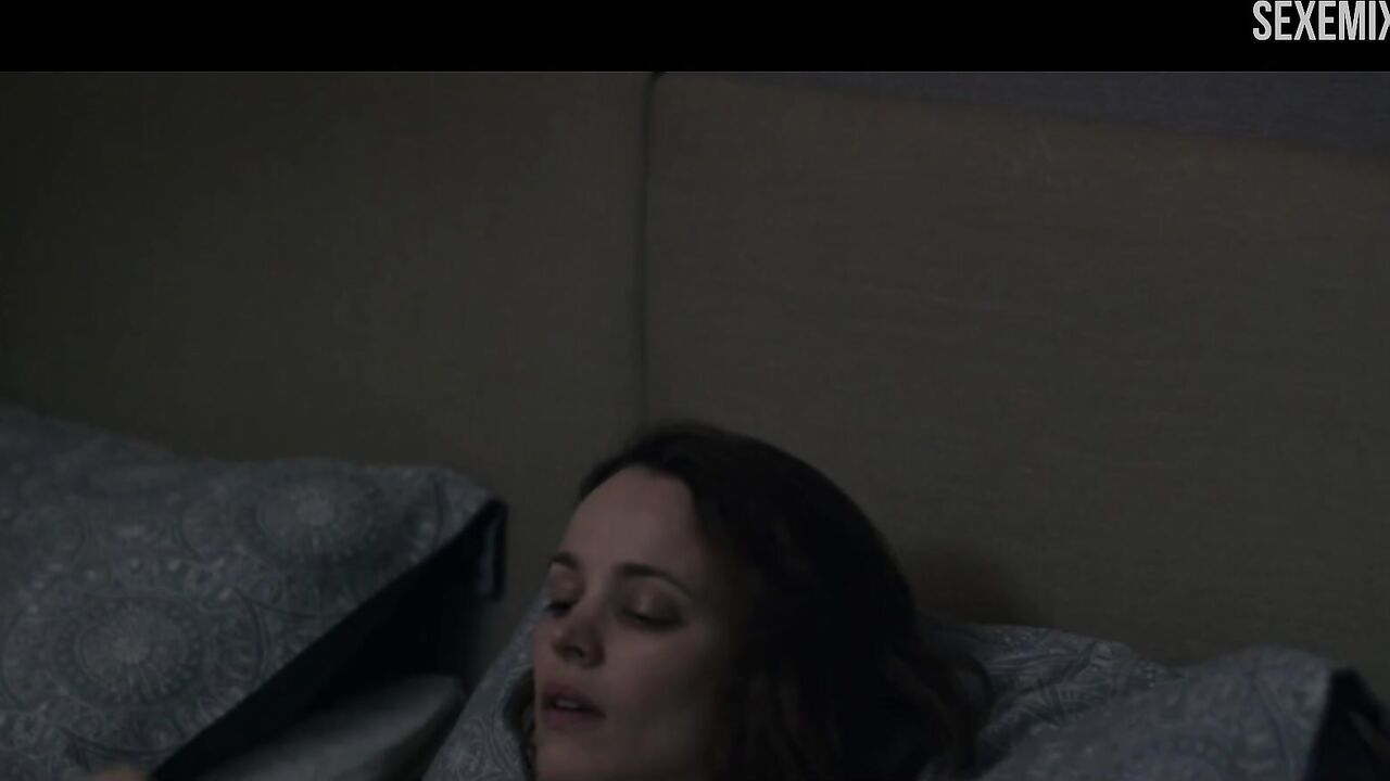 Rachel McAdams fucking in bed, scene in Disobedience