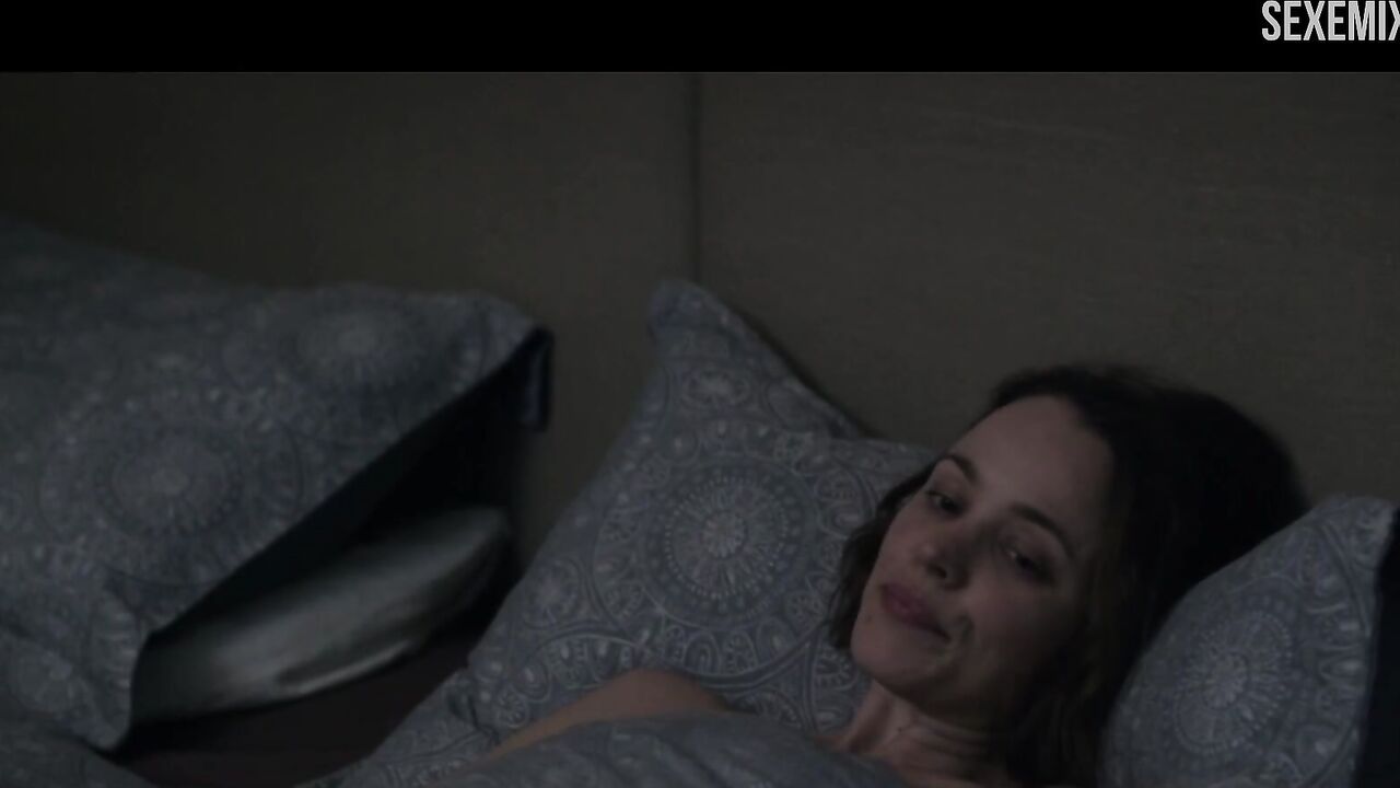 Rachel McAdams fucking in bed, scene in Disobedience