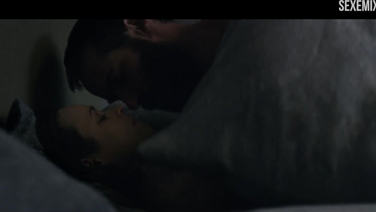 Rachel McAdams fucking in bed, scene in Disobedience