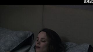 Rachel McAdams scopa a letto, scena in Disobedience