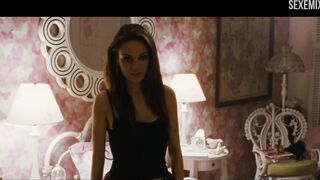 Natalie Portman lesbian scene in Black Swan