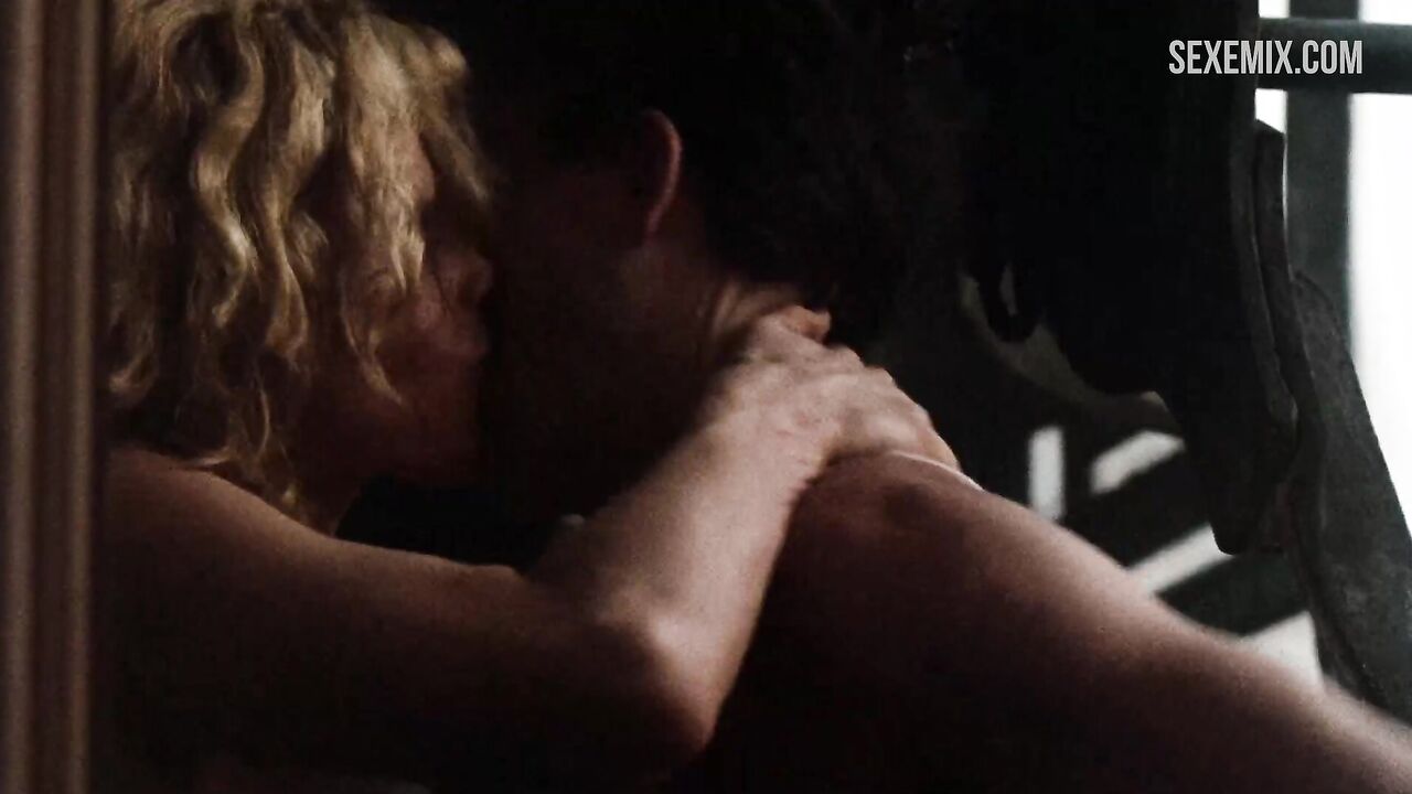 Kim Basinger sex in chapel, Scene in 9 1/2 Weeks