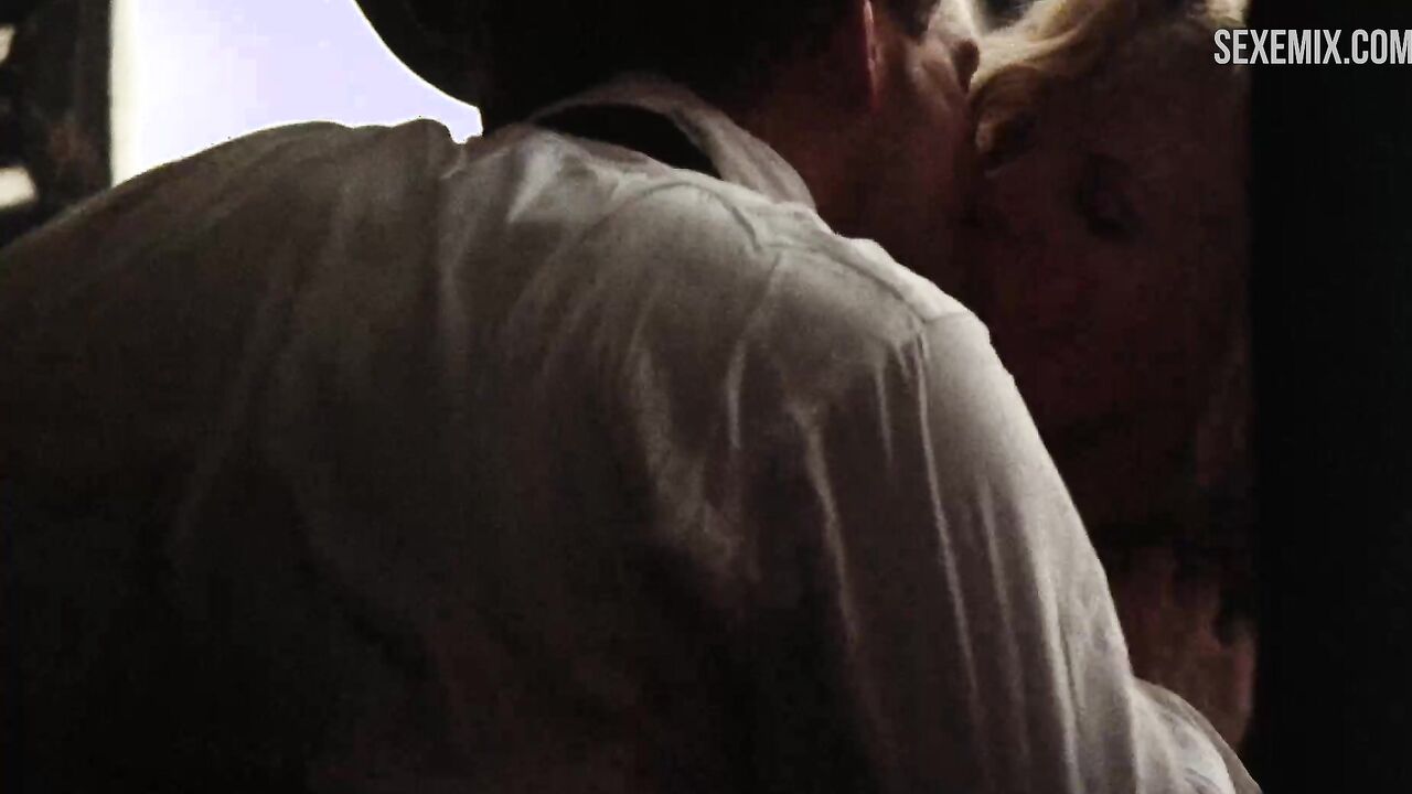 Kim Basinger sex in chapel, Scene in 9 1/2 Weeks