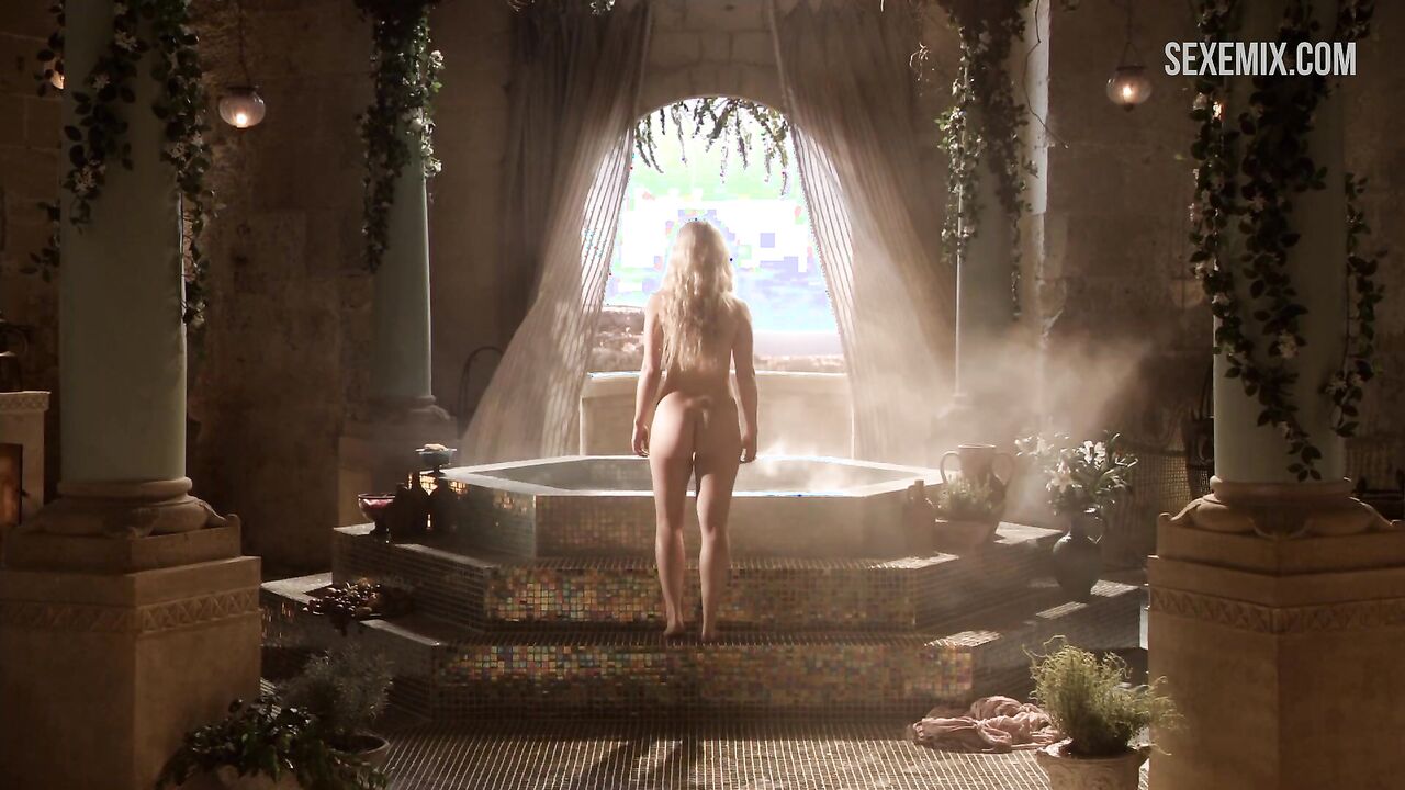 Nude Emilia Clarke Going into a Hot Tub, scene in Game of Thrones