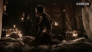 Emilia Clarke Erotic scene in Game of Thrones