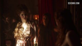 La prostituée apprend à plaire au client, scène dans Game of Thrones