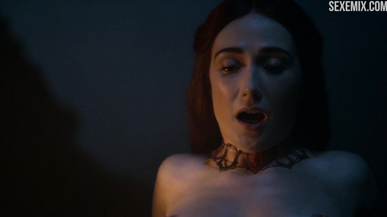 Carice van Houten demon birth scene in Game of Thrones