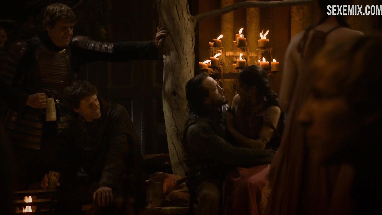 Sahara Knite breasts, undressing scene in Game of Thrones