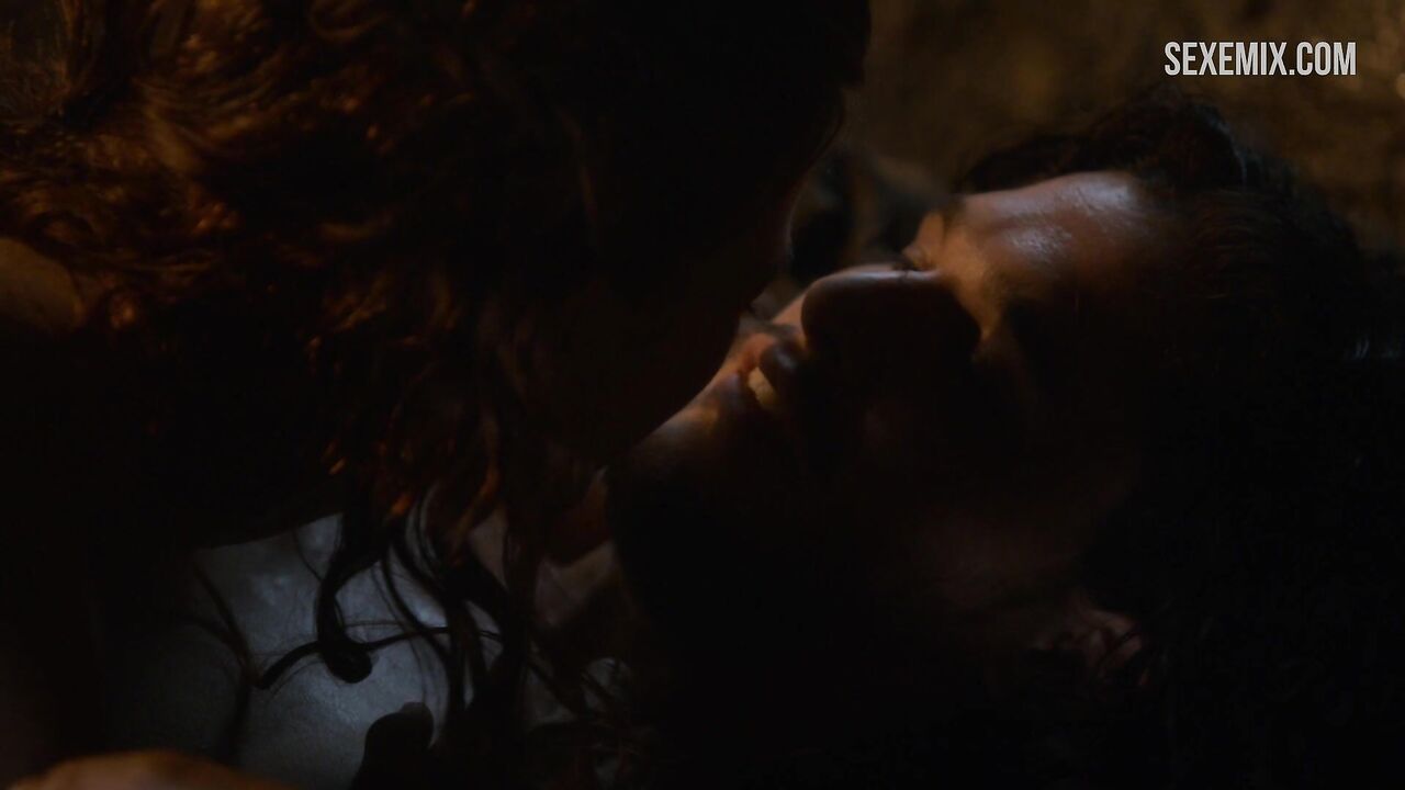 Rose Leslie has sex in a cave, scene in Game of Thrones