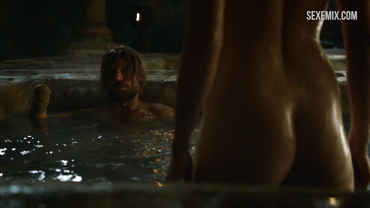 Gwendoline Christie takes a bath, scene in Game of Thrones