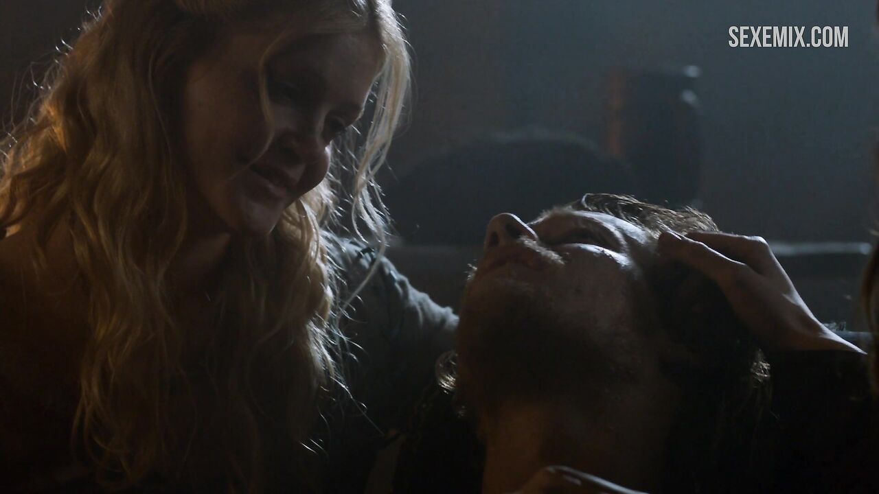 Sex with Charlotte Hope  and Stephanie Blacker's caresses, scene in Game of Thrones