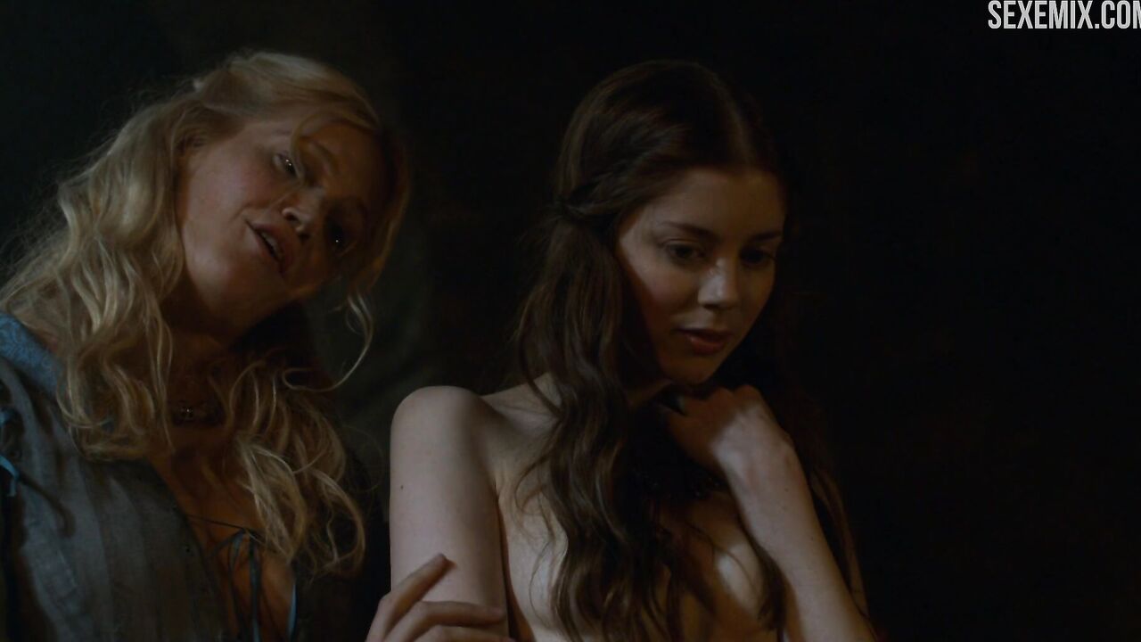 Sex with Charlotte Hope  and Stephanie Blacker's caresses, scene in Game of Thrones