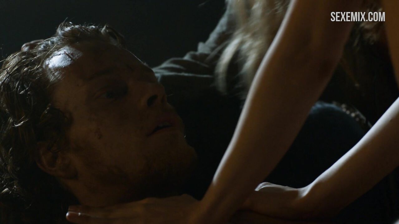 Sex with Charlotte Hope  and Stephanie Blacker's caresses, scene in Game of Thrones