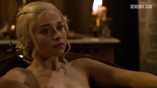 Die sexy Emilia Clarke nimmt ein Bad, Szene aus Game of Thrones