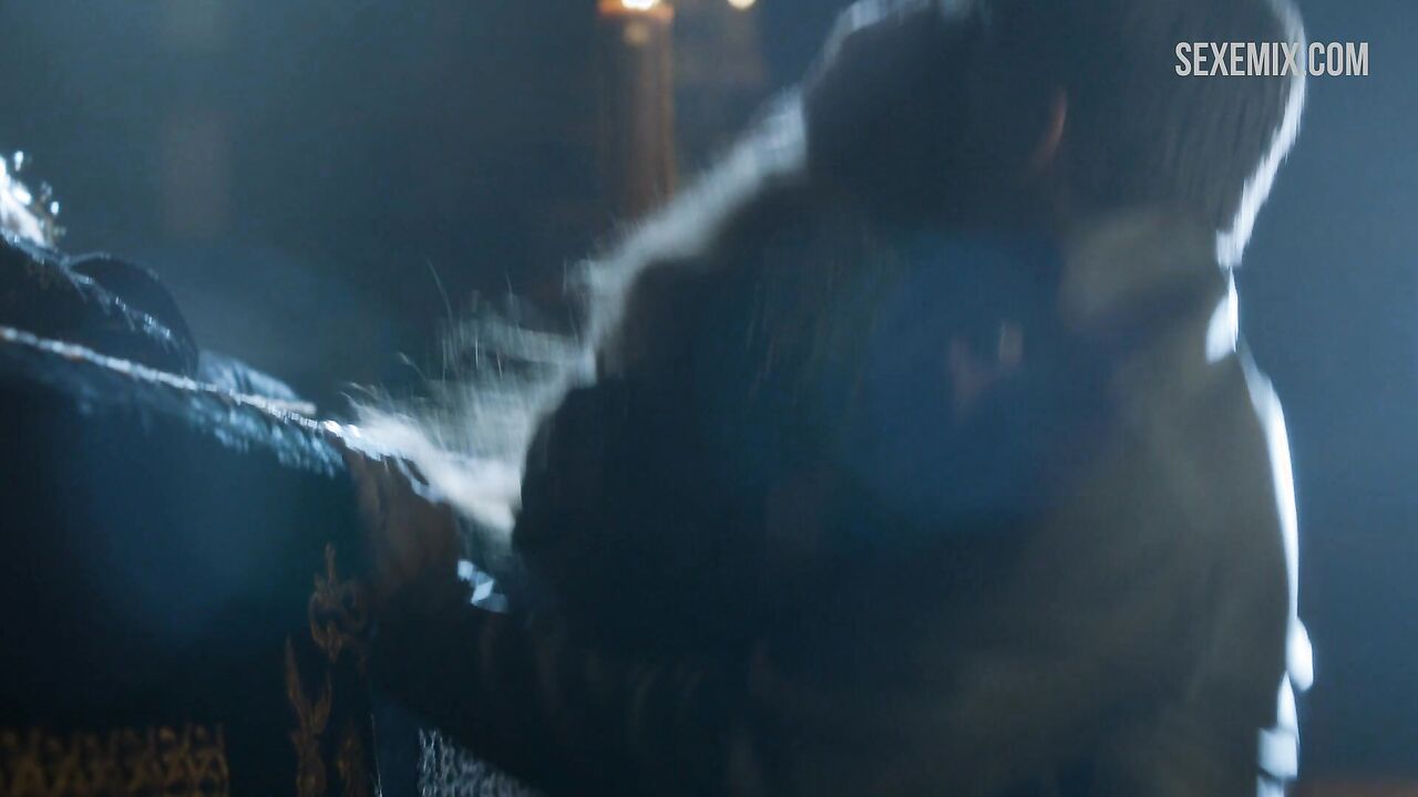 Lena Headey sex on floor, scene in Game of Thrones