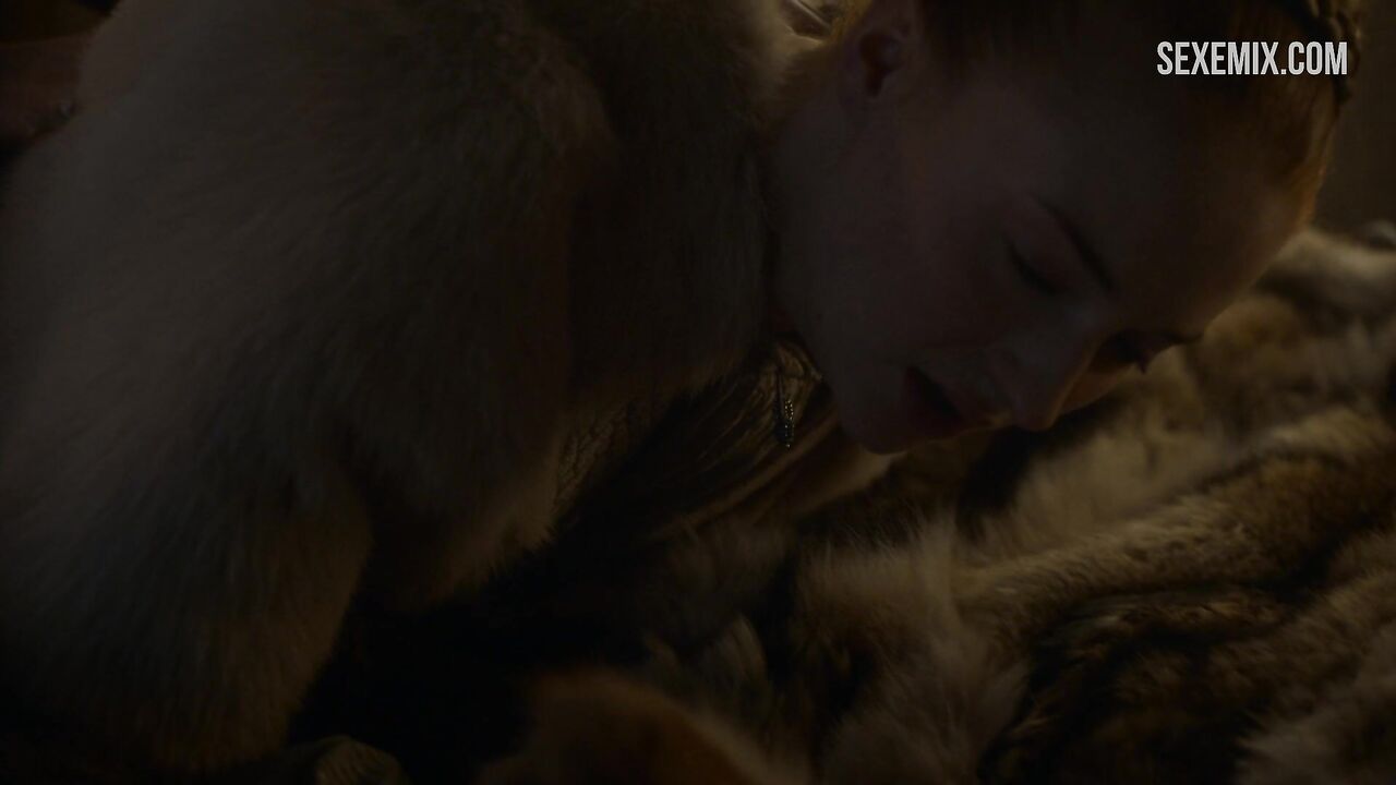 Sophie Turner fucked doggy style, scene in Game of Thrones