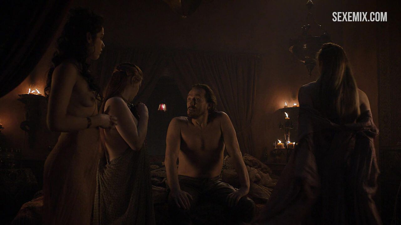 Nude Lucy Aarden, Josephine Gillan, Marina Lawrence-Mahrra, Scene in Game of Thrones