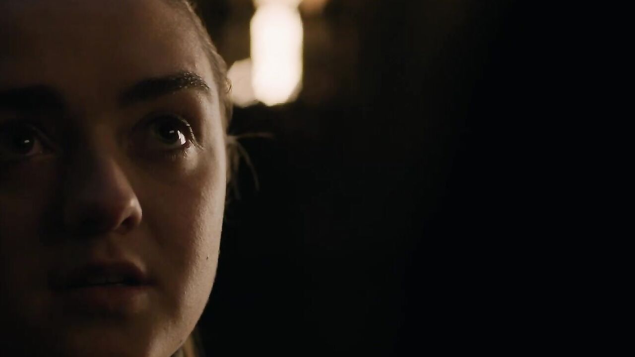 Maisie Williams erotic scene in Game of Thrones