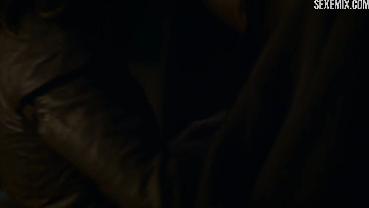 Maisie Williams erotic scene in Game of Thrones